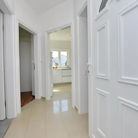 In Mit Grill Und Garten - B56282 Apartament Pakoštane