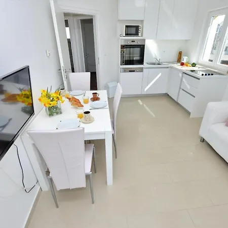 Апартаменты In Mit Grill Und Garten - B56282